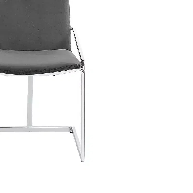 Fauteuil lounge : structure en métal chromé, revêtement en velours luxueux