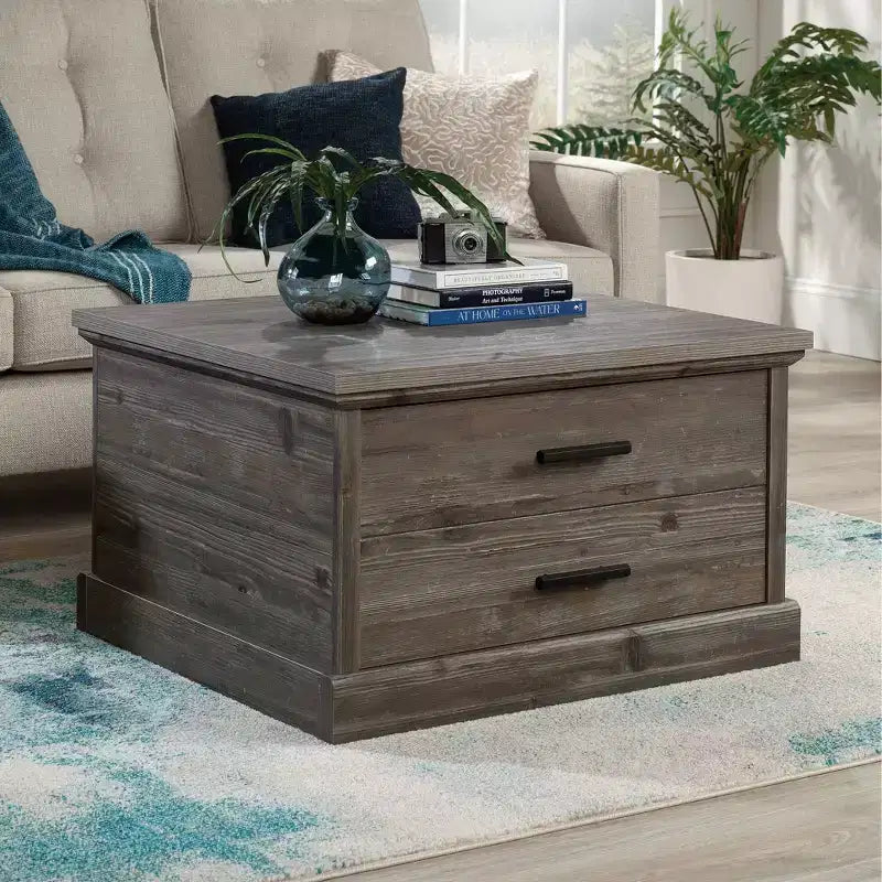 Table basse carrée