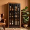 Armoire de rangement vitrée de style rustique
